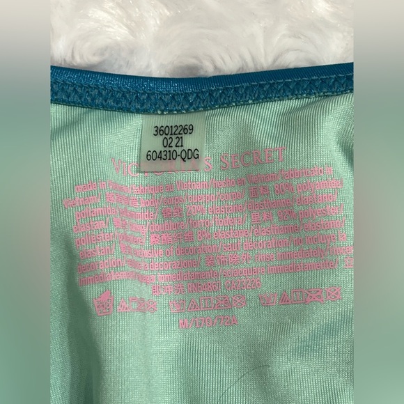 VICTORIA'S SECRET SWIMWEAR RHINESTONE SHINE STRAP SET. Small Top & Medium Bottom - Picture 9 of 9